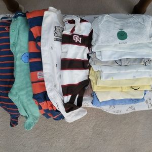 (SOLD) 0-3/3 mths Baby Boy Clothing Lot of 15 items
